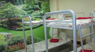 Гостиница На Комсомольской Хостел Сочи Двухъярусная кровать в общем мужском номере с 5 кроватями-4
