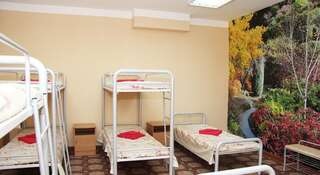 Гостиница На Комсомольской Хостел Сочи Кровать в общем женском номере с 8 кроватями-3