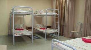 Гостиница На Комсомольской Хостел Сочи Двухъярусная кровать в общем мужском номере с 5 кроватями-2
